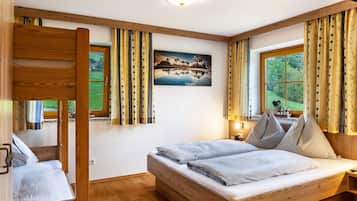 4 makuuhuonetta, ilmainen Wi-Fi, vuodevaatteet