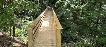 The Bridge Retreat w/game room