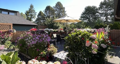 Garden Home In Victoria
