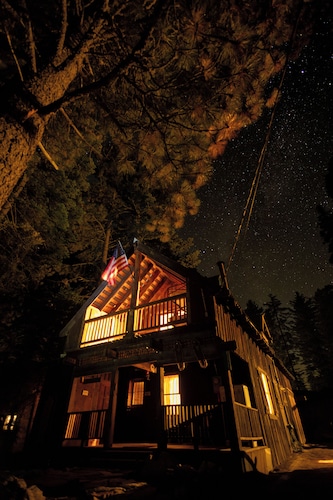 Historic Cabin inside Kings Canyon National Park