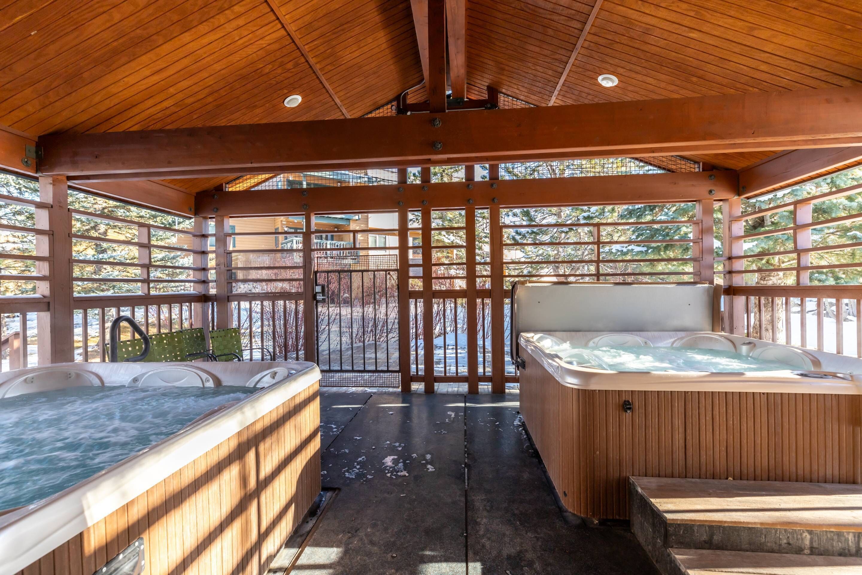 室外 SPA 浴缸