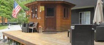 "Chloe”Trailer house hotel where a large number of people can stay