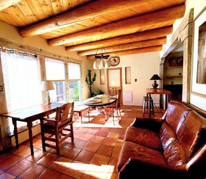 Interior - Santa Fe - Charming Home 2 Bed 2 Bath
- On a Park - (Santa Fe)