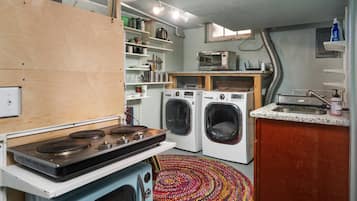 冰箱、微波炉、茶具/咖啡用具