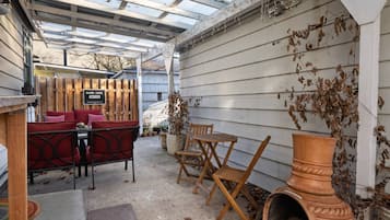 屋外ダイニングエリア
