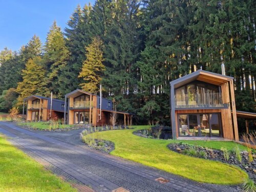 Luxe Timber Lodge & Relaxing Bath by Interhome