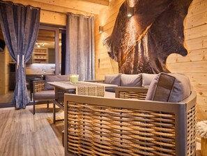 Televisor i llar de foc