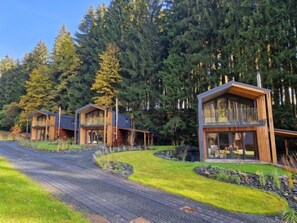 Exterior - Luxe Timber Lodge & Pet Retreat by Interhome (Mladé Buky)