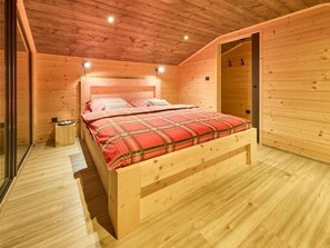 2 habitaciones, escritorio y internet 