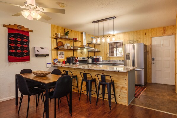 Fridge, microwave, stovetop, dishwasher