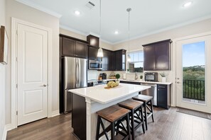 Fridge, microwave, oven, stovetop - Flood, Fire, Freeze, Renovations? Emergency Housing Experts In Georgetown! (Georgetown)