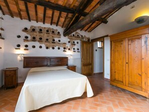 9 habitaciones y wifi 