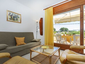 TV - Melis III C2 by Interhome (Pals)