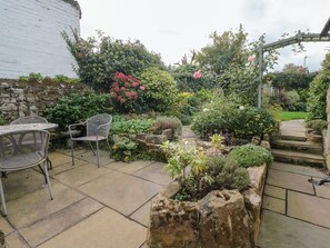 Terrace/patio - Inglenook Cottage (Guisborough)
