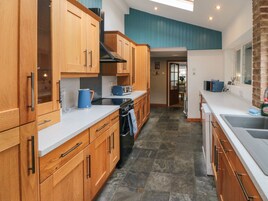 Fridge, dishwasher, electric kettle, toaster