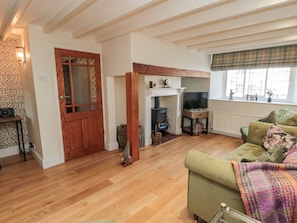 Cottage | Living area | Fireplace - Inglenook Cottage (Guisborough)