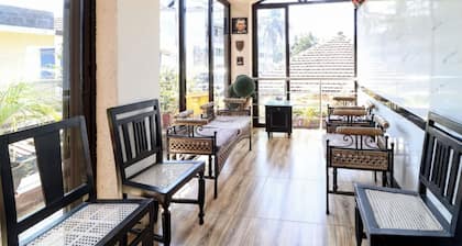 The Lazy traveller stay & 5 minutes from the beach (DewDrop)