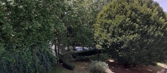 Appartement Rénové et Équipé Avec Place de Parking Centre Commercial à Coté