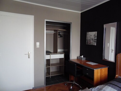 Appartement  7 personnes MAX avec place de parking  centre commercial  à coté.