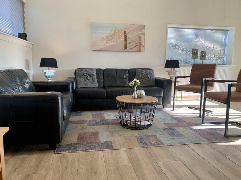 Geschmackvoll Und Modern Eingerichtetes Ferienhaus Mit Veranda, 6 Personen, Wlan, Rollstuhlfahrerfreundlich - Petten