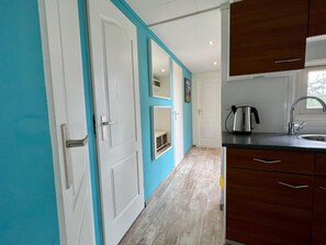 Interior - Modernes Chalet im Park Campanula mit Schönem Garten mit Privatsphäre, 4 Personen, Wlan (Sint Maartenszee)