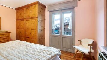 3 habitaciones, wifi gratis y ropa de cama