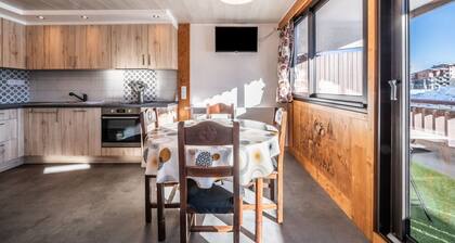 Apartment 'Les Mouflons 1500' with Mountain View, Balcony and Wi-Fi