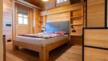 4 habitaciones, wifi gratis y ropa de cama