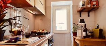 Apartment 'Home Sweet Home Vieste' with Balcony, Wi-Fi and Air Conditioning