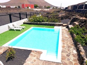 Pool - Country House 'Finca Emblemática - Nº6 Timbayba' with Mountain Views, Shared Pool and Wi-Fi (La Vegueta)