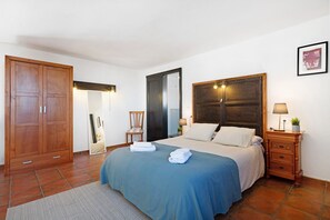 1 bedroom, free WiFi, bed sheets - Country House 'Finca Emblemática - Nº6 Timbayba' with Mountain Views, Shared Pool and Wi-Fi (La Vegueta)
