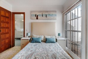 2 habitaciones, tabla de planchar con plancha y wifi gratis 