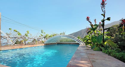 Chalet 'Eco Con Vistas Al Teide' with Sea View, Wi-Fi and Air Conditioning