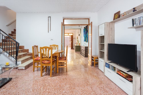 Holiday Home "La Matea" with Private Terrace, Balcony and Wi-Fi
