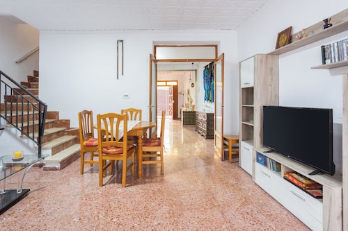 Vacation Home "La Matea" with Private Terrace, Balcony & Wi-Fi