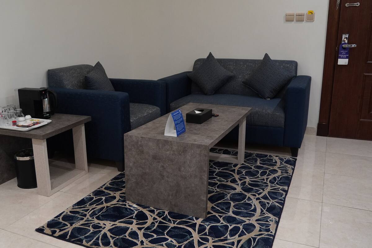 Executive Suite | 2 bedrooms, blackout drapes, soundproofing, iron/ironing board