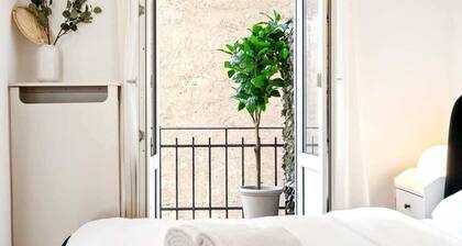 Stylish 2BR Stay in Luxembourg Gare