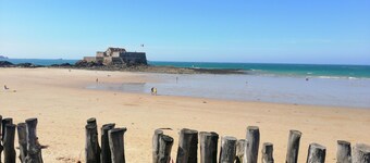 Gîte Le Chalet, La Boussac Entre Saint-malo et le Mont-st-michel