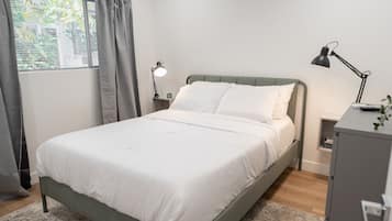 1 bedroom, desk, iron/ironing board, free WiFi