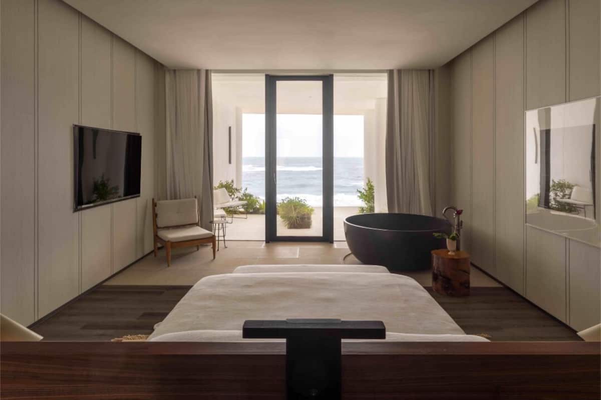 THE SEA VIEW GARDEN STUDIO | Beach/ocean view