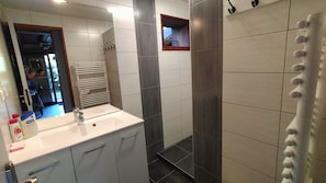 Dusche, Haartrockner