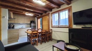 TV, DVD player, stereo