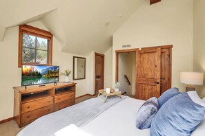 3 chambres, fer et planche à repasser, lit parapluie, Wi-Fi gratuit