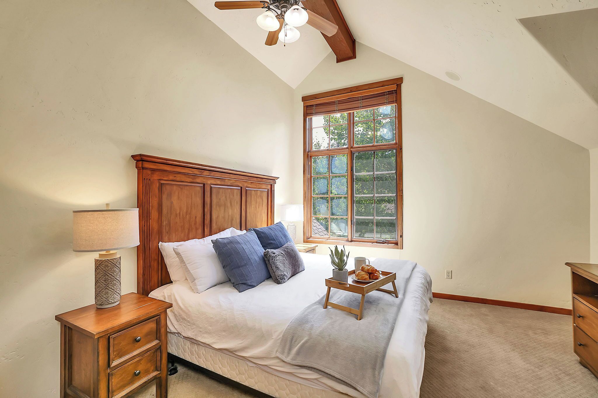 3 bedrooms, iron/ironing board, travel crib, free WiFi