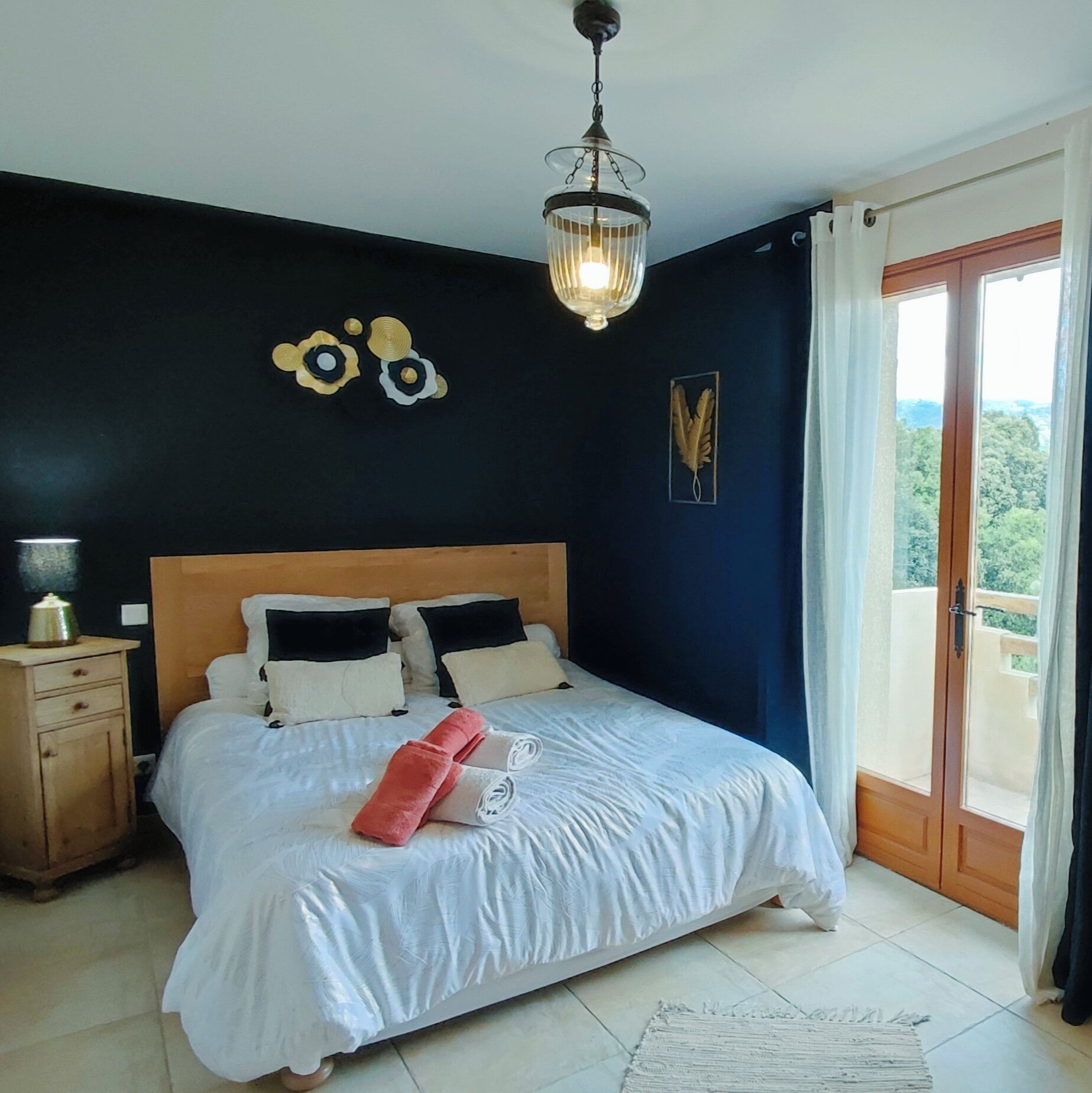 5 chambres, lit parapluie, Wi-Fi gratuit, draps fournis