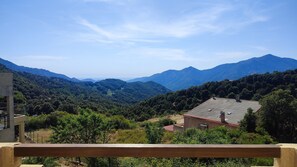 Property grounds - Villa 10 Personnes au Calme Entre mer et Montagne. 5 Chambres, 5 Salles de Bain (Vico)