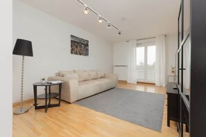 TV - Zawiszy 14 | Modern Apartment | Parking (Warszawa)