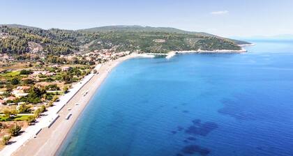 Lovely home in Vasilika Evia