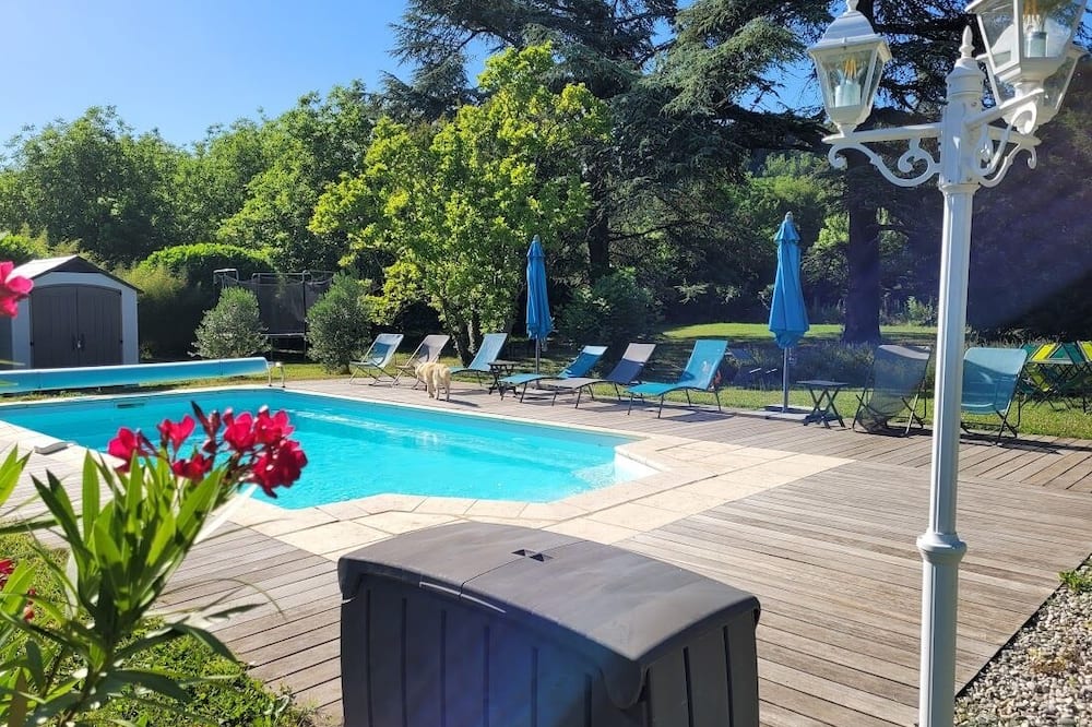 Le cèdre bleu