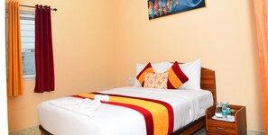 1 bedroom, pillow-top beds, individually furnished, desk - Dhoni Homes Premium 1 BHK  Apartment (Bengaluru)